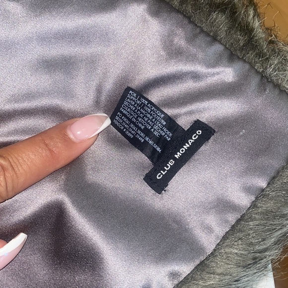 Club Monaco Faux Fur Scarf - Picture 6 of 7